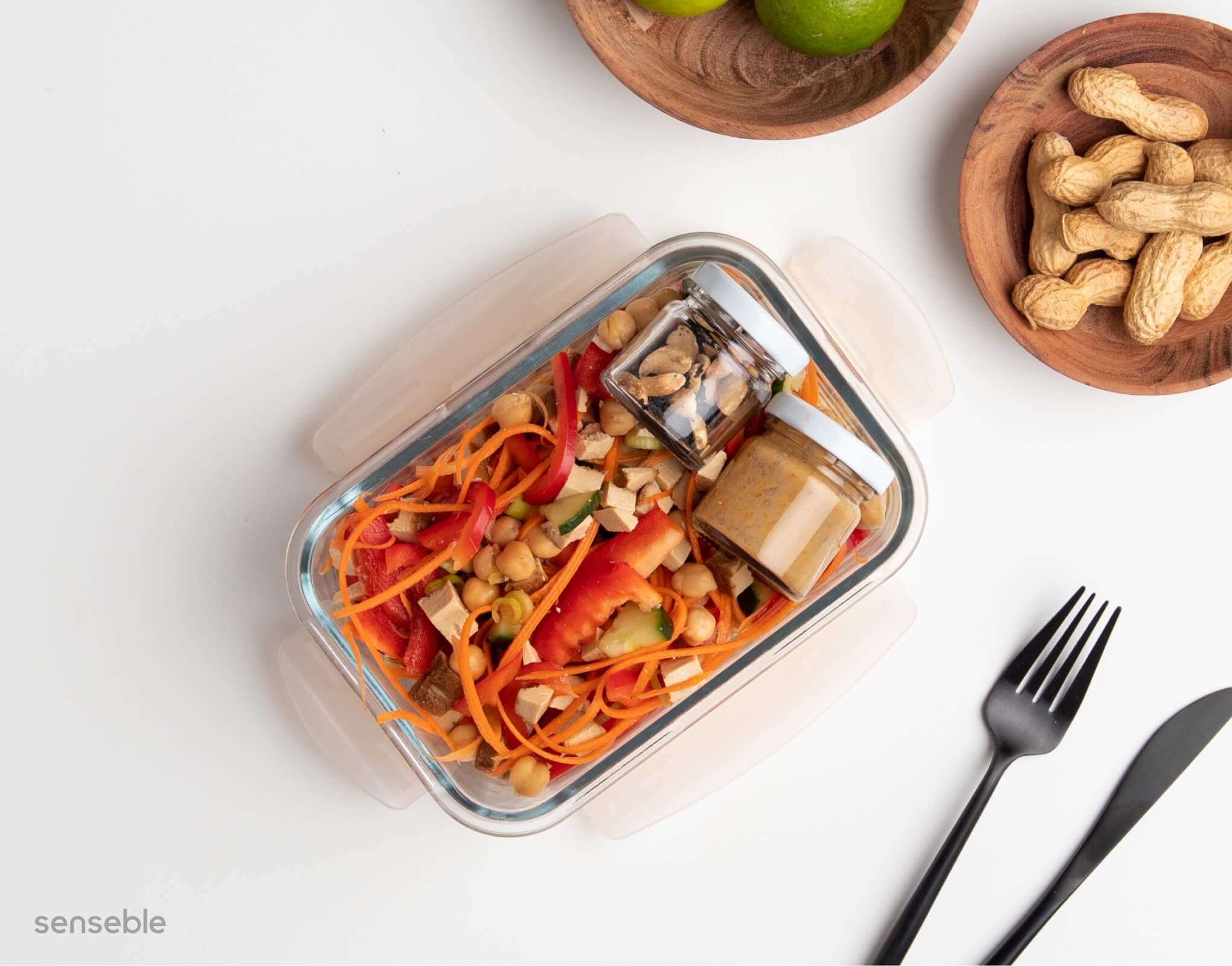 BGF Ernährung Rezept - Reisnudeln mit gebratener Karotte und mariniertem Honig-Soja-Tofu
